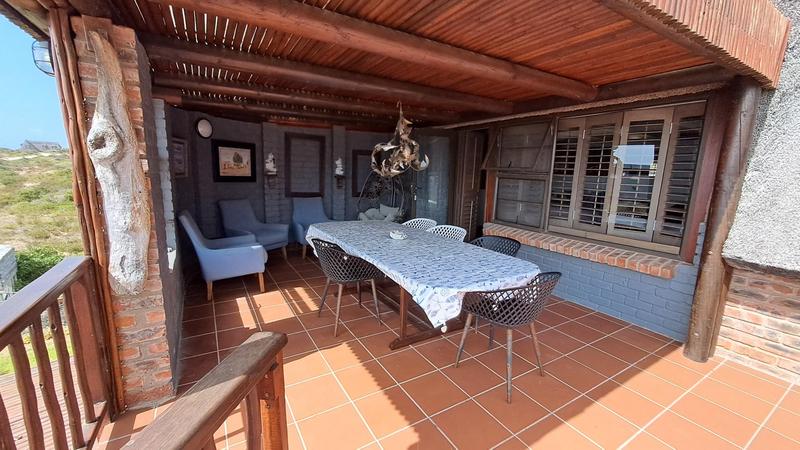 5 Bedroom Property for Sale in Stilbaai Wes Western Cape